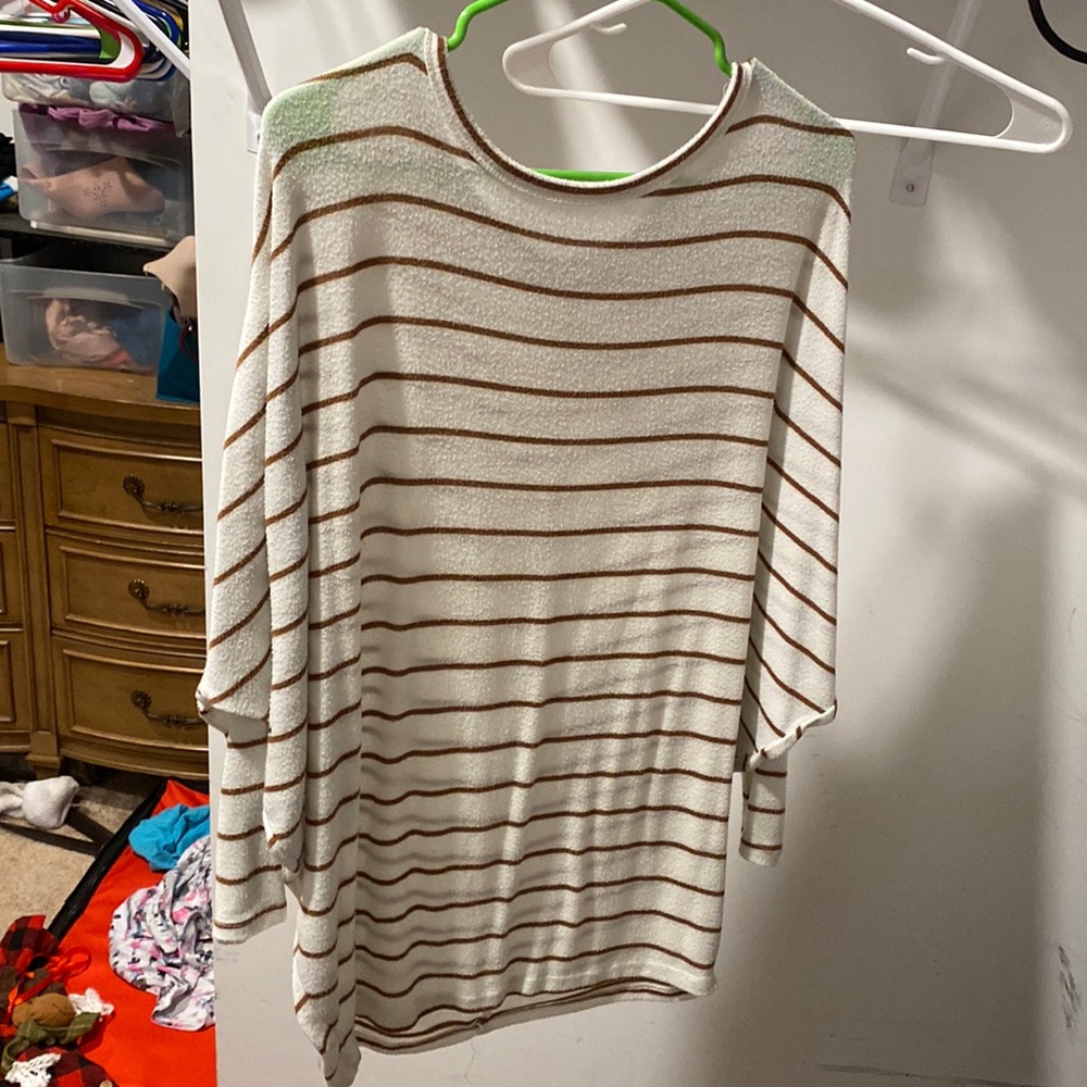 Relaxed winged sleeved shirt